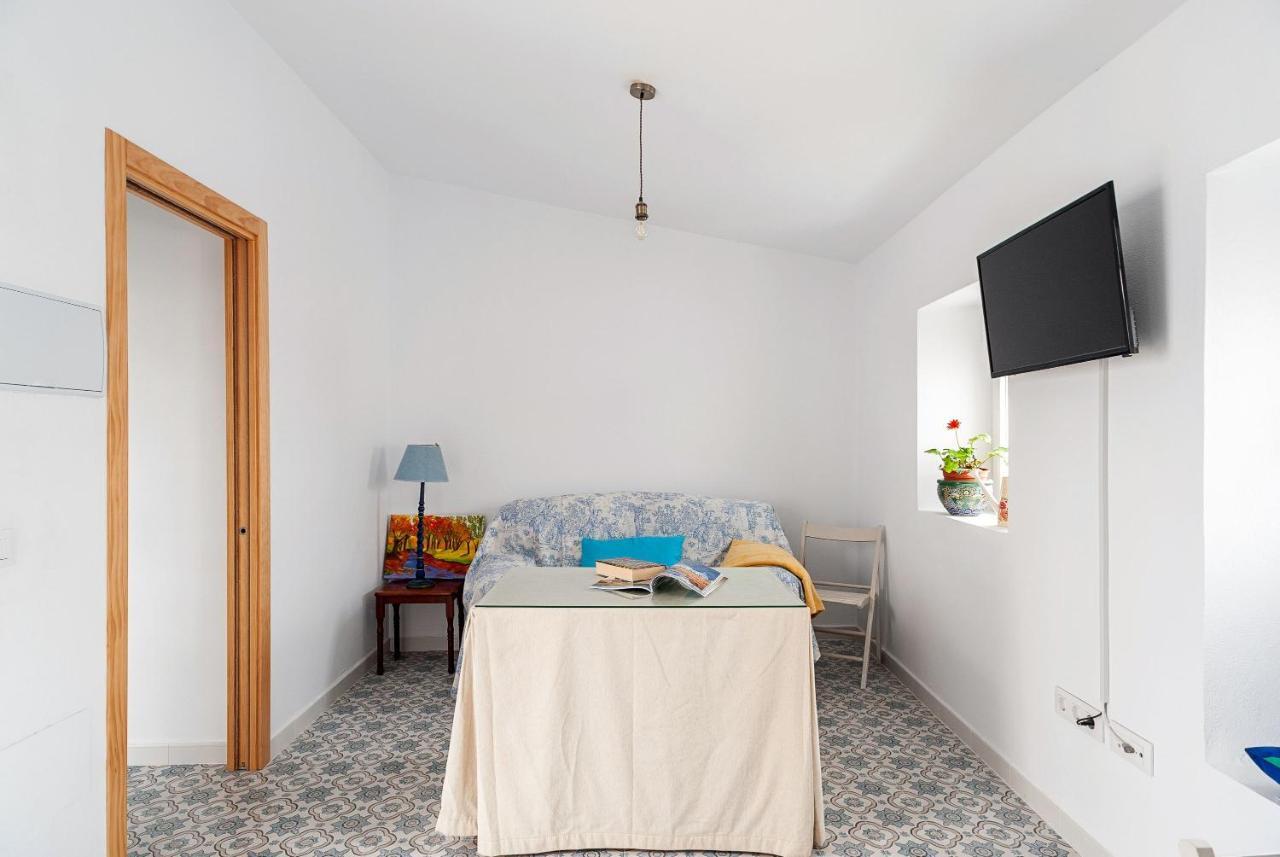 Apartamento Lola - Solo Familias 科尼尔-德拉弗龙特拉 外观 照片